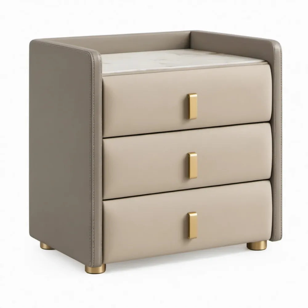 Beige nachtkastje met 3 lades, marmerlook blad en gouden accenten, 50 x 40 x 60 cm